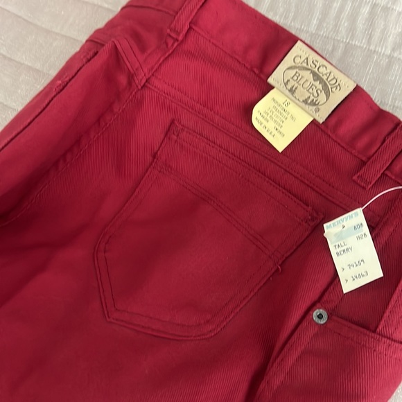 NWT (CASCADE BLUES) ladies pants,made in USA size (18 missy - 4 ) wine color - Picture 7 of 16